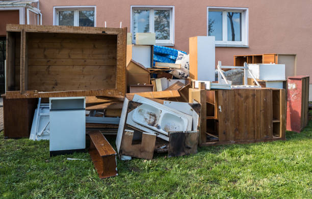 Best Garage Cleanout  in Dundas, MN